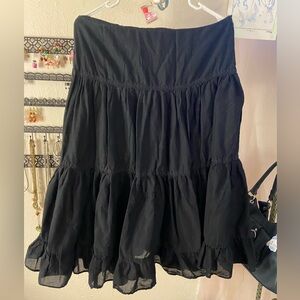 Cute Ralph Lauren black tiered ruffle skirt .*~